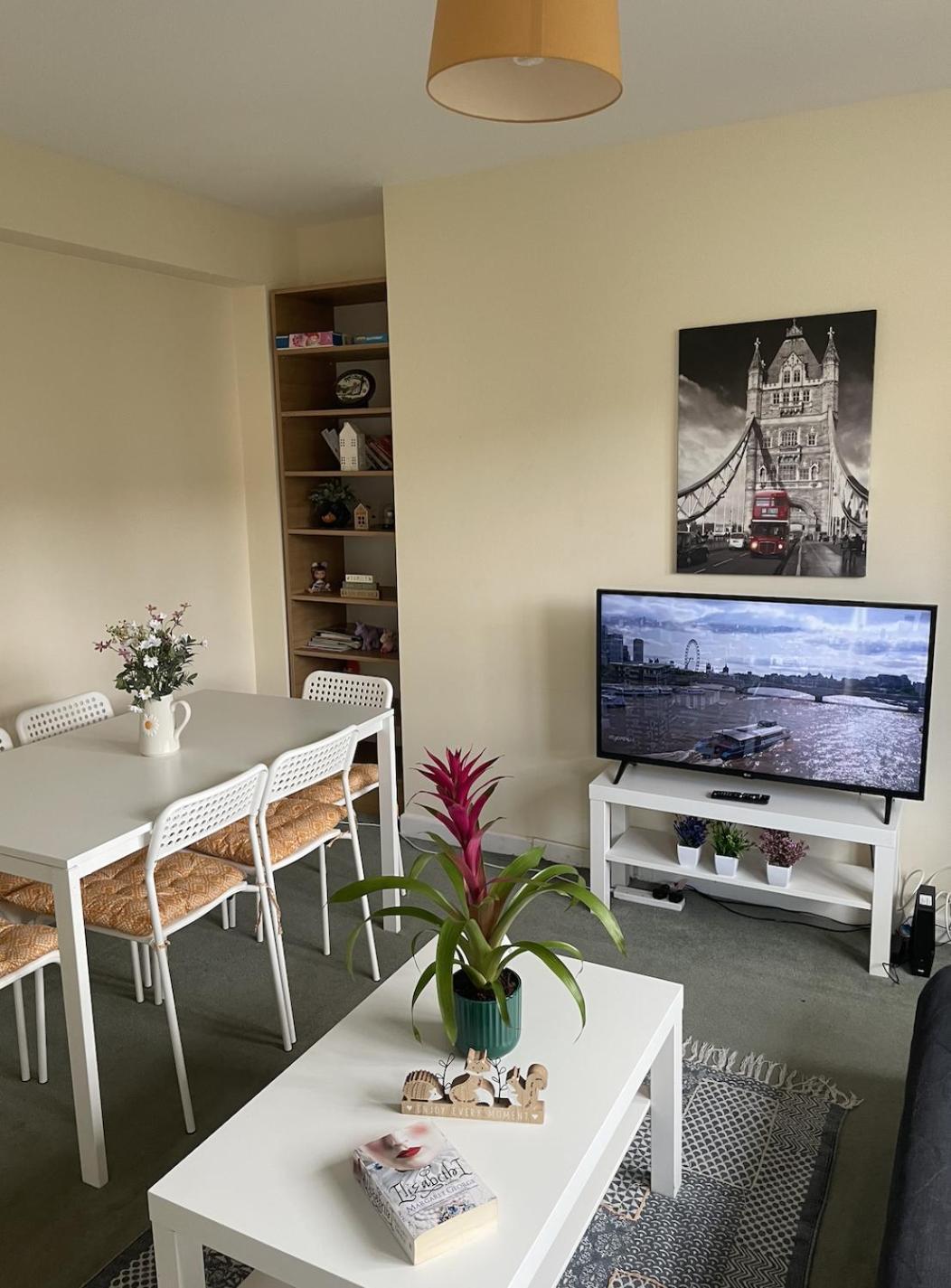 Stunning Flat Close To Regents Park And Euston Station! Лондон Экстерьер фото
